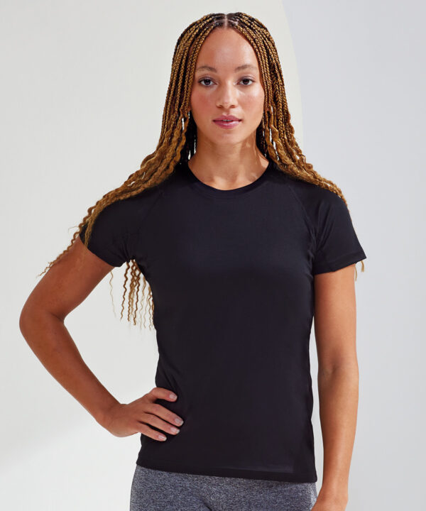 TR021-singleR Women's TriDri® panelled tech tee.F