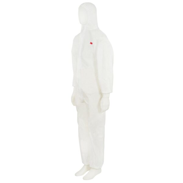 3M4515 – 3M™ Protective Coverall 4515 is a strong 50gsm SMS coverall